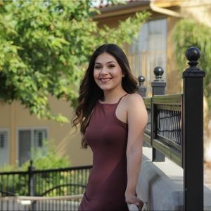 Burgundy bodycon dress with slit!